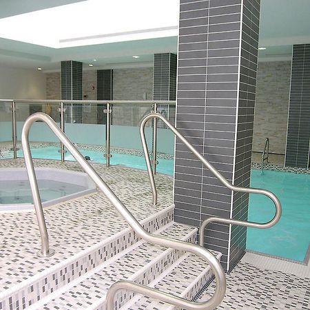 מיסיסאוגה Napa Furnished Rental Apartments Square One מראה חיצוני תמונה